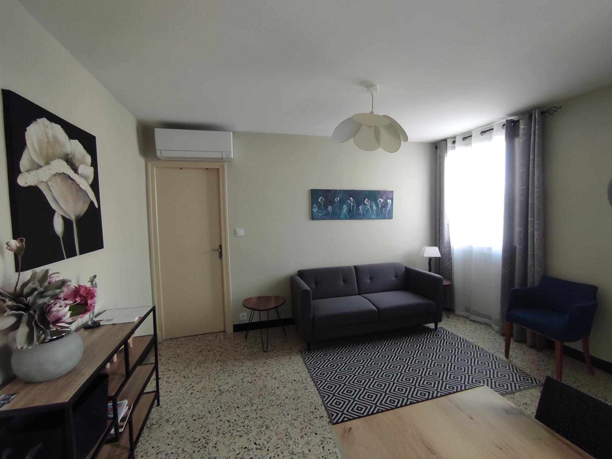 4 Personnes Proximite Aubenas Apartment *